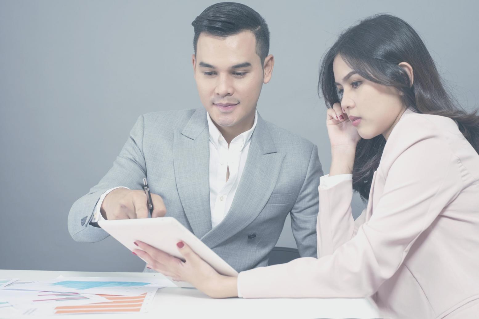 Tableau de bord d'analyse SEO avec données de performance