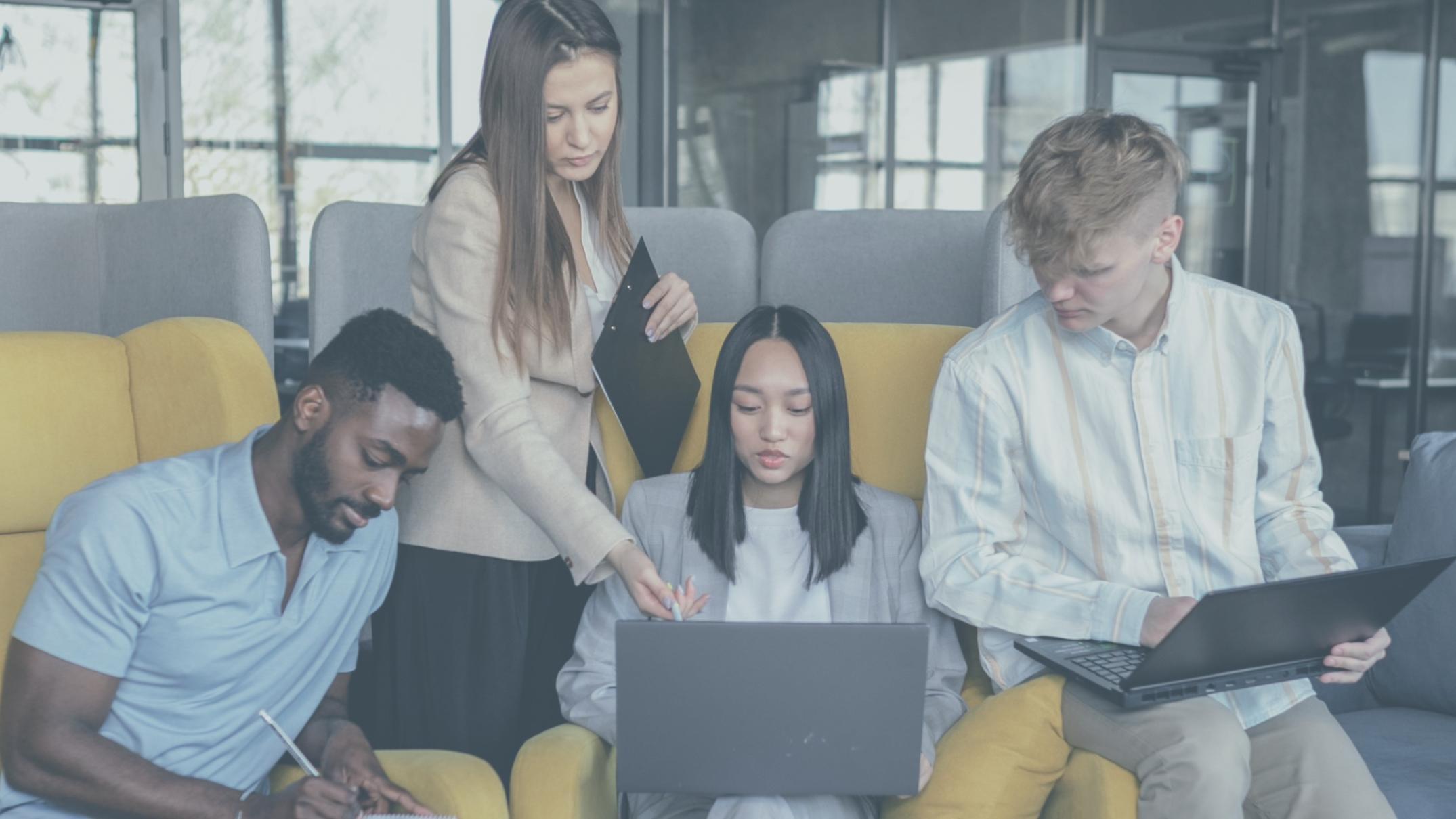 Interface de plateforme d'apprentissage avec modules de formation SEO